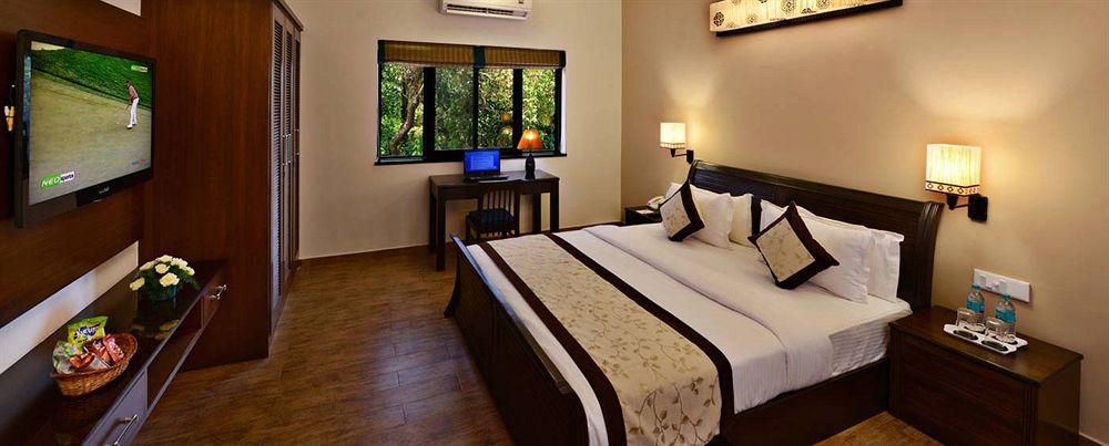 La Sunila Suites & Villas By Wsi, Baga Арпора Экстерьер фото
