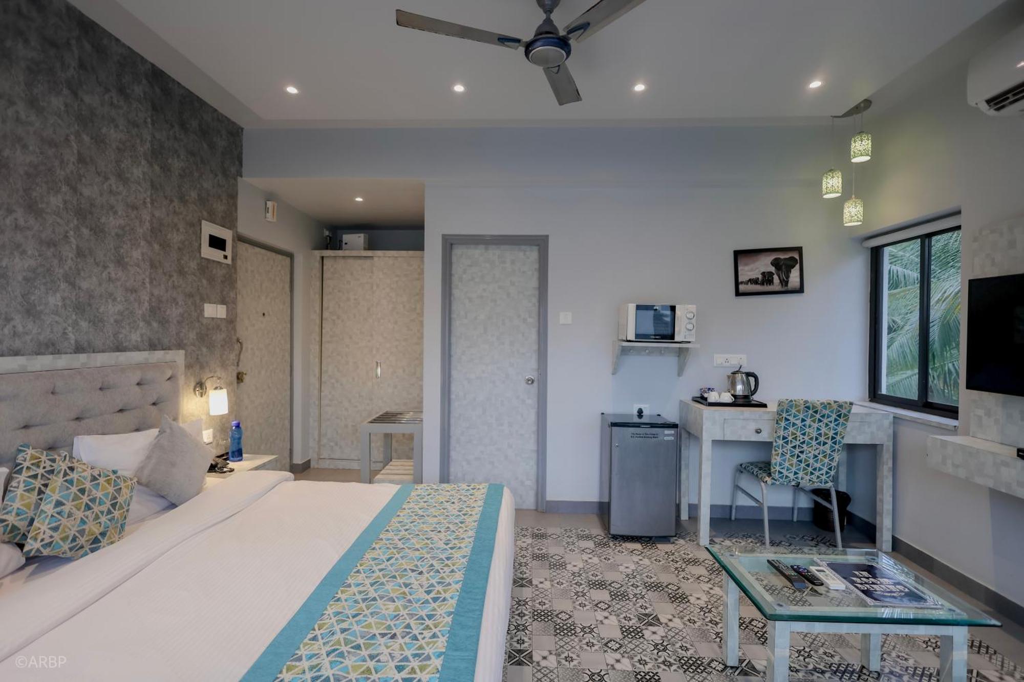 La Sunila Suites & Villas By Wsi, Baga Арпора Экстерьер фото