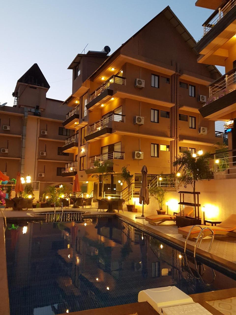 La Sunila Suites & Villas By Wsi, Baga Арпора Экстерьер фото