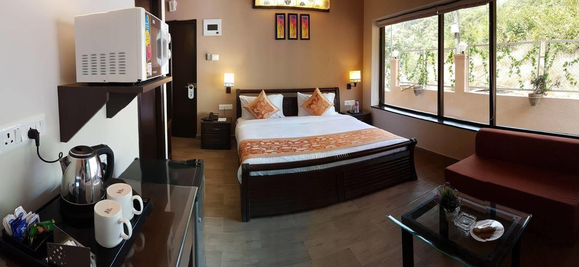 La Sunila Suites & Villas By Wsi, Baga Арпора Экстерьер фото